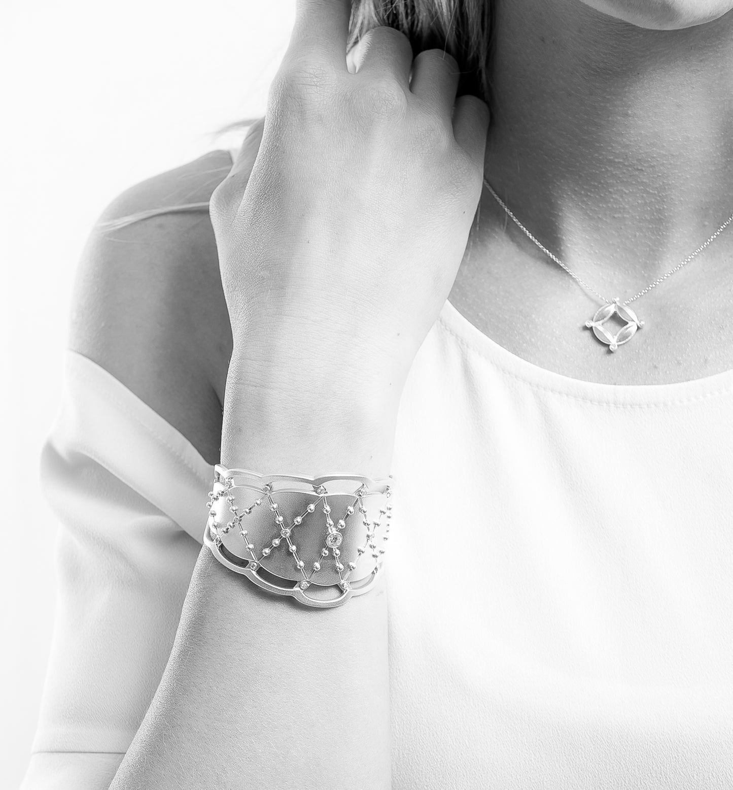 Lace Cuff ~ Wide