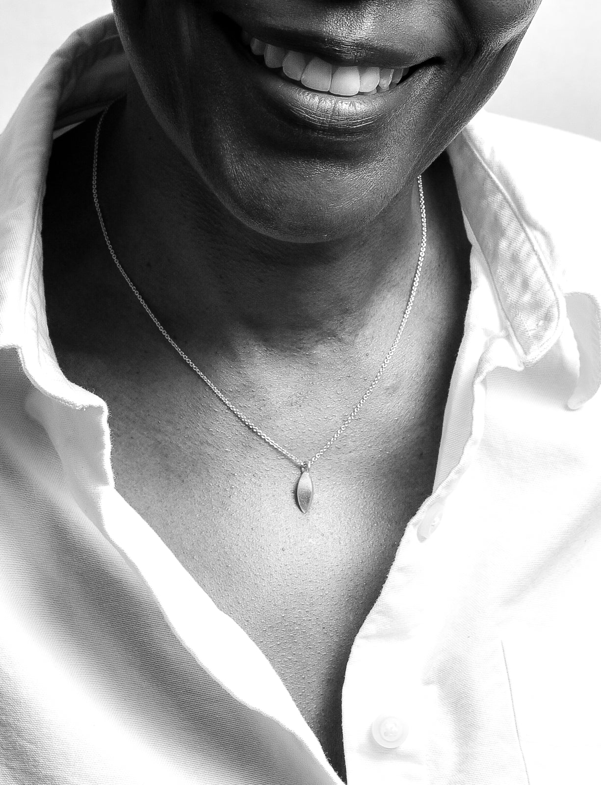 Sweet Pea Single Pod Pendant ~ 18k Gold