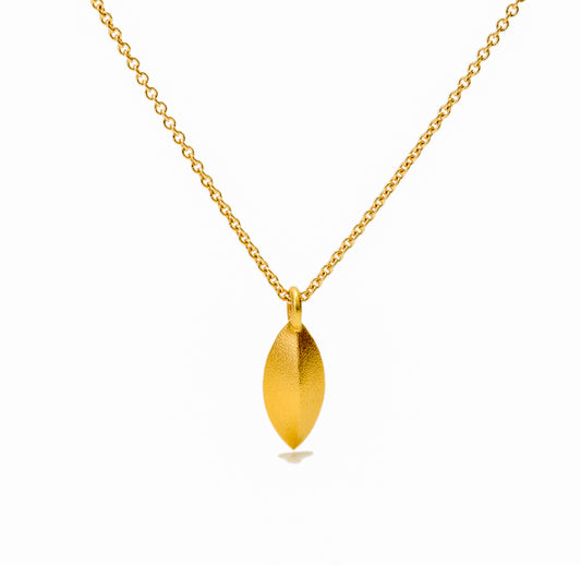 Sweet Pea Single Pod Pendant ~ 18k Gold