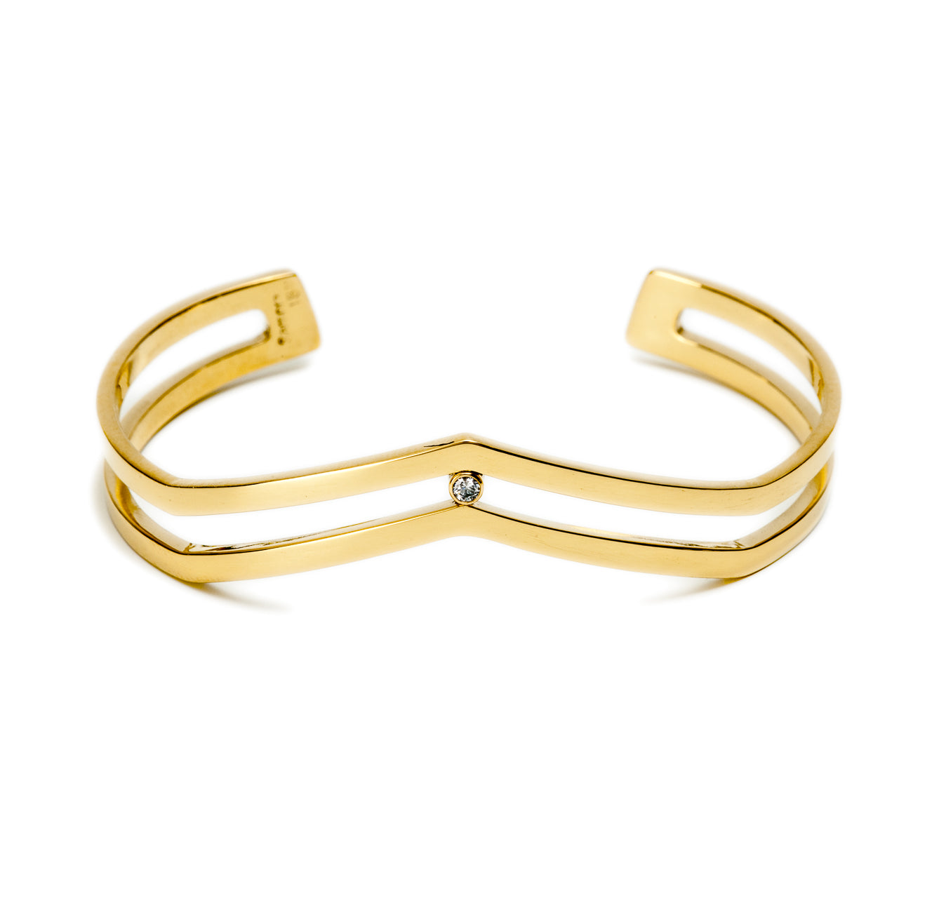 V Strata Narrow Cuff 18k with Diamond