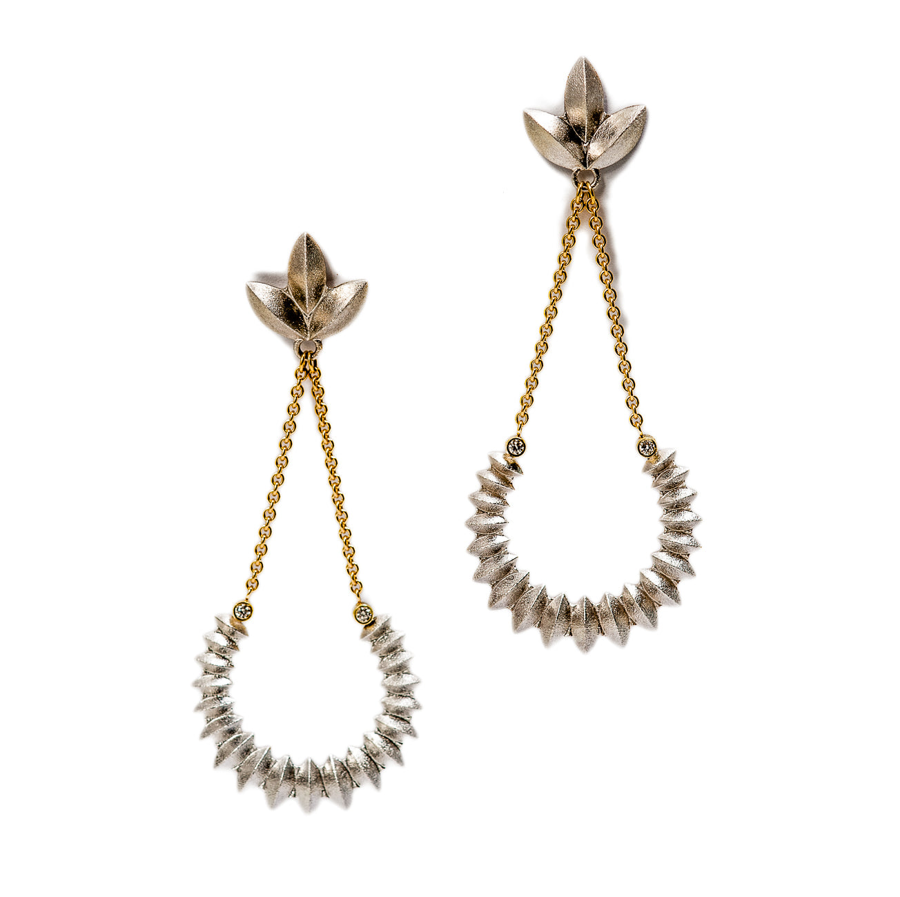Sweet Pea Naja Link Earrings