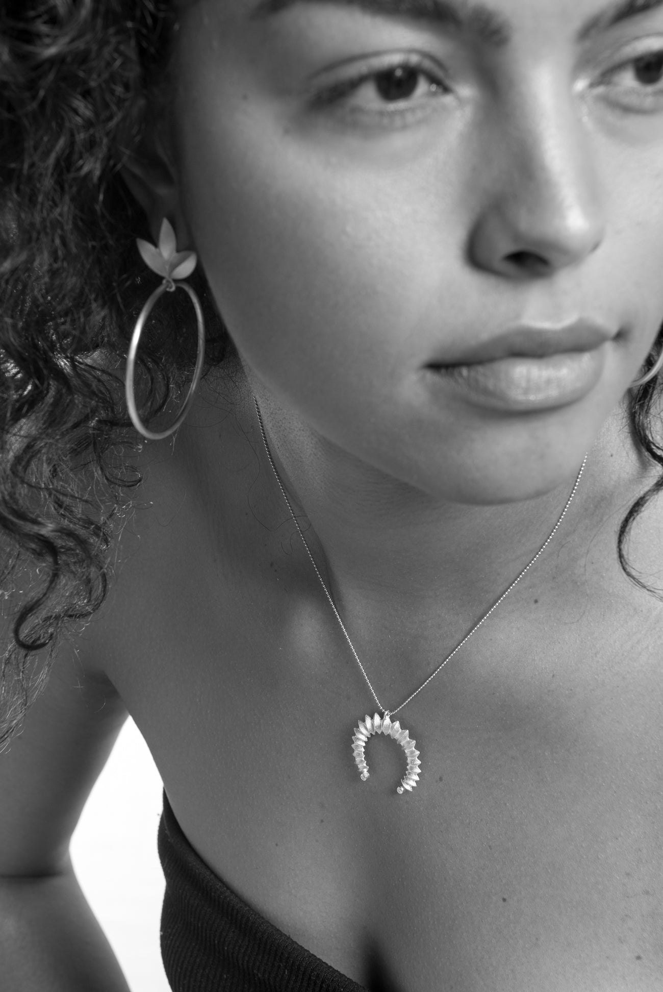 Sweet Pea Naja Pendant ~ Two Diamonds