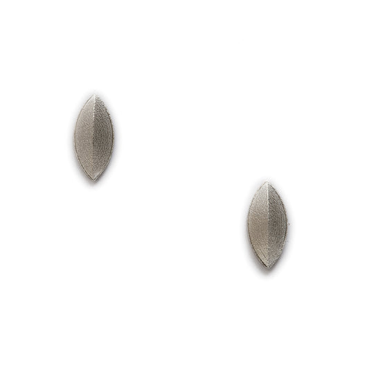 Sweet Pea Single Petal Studs ~ Small