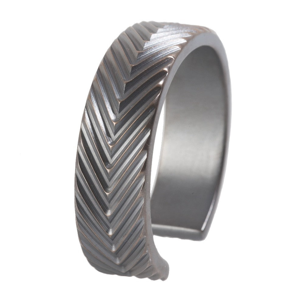 Maria Samora - Herringbone Cuff