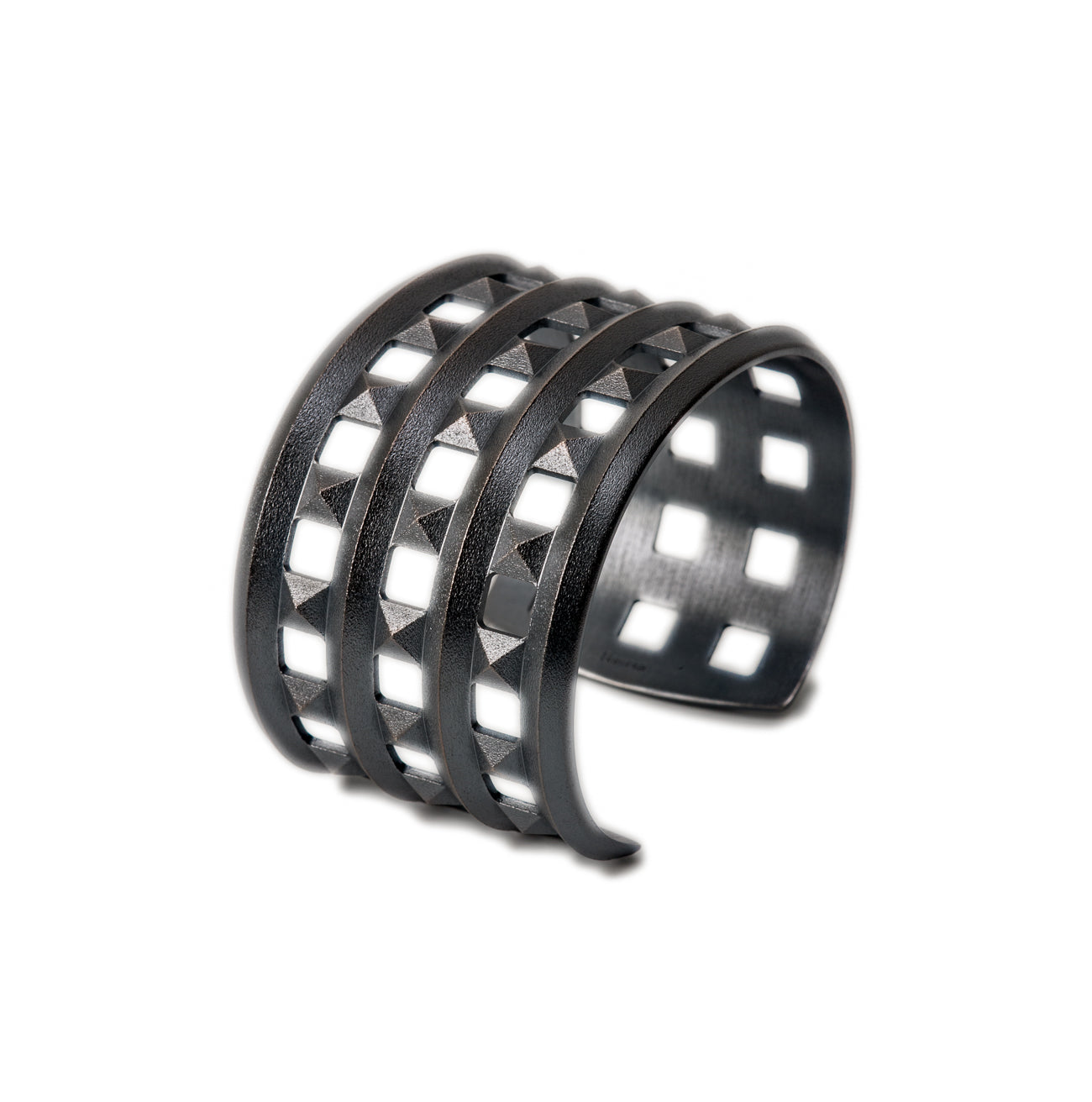Pyramid Wide Cuff