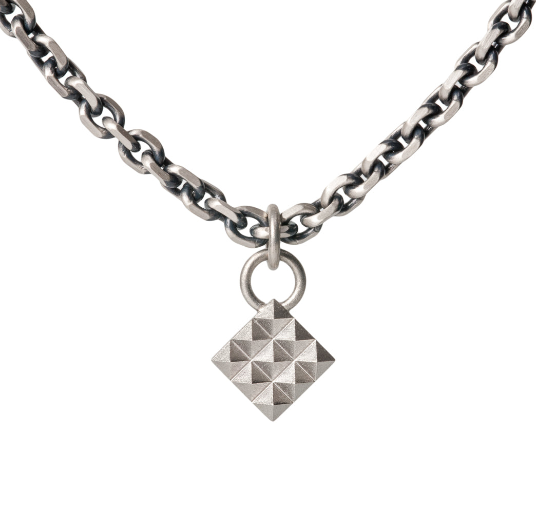Pyramid pendant with Oxidized Heavy Chain
