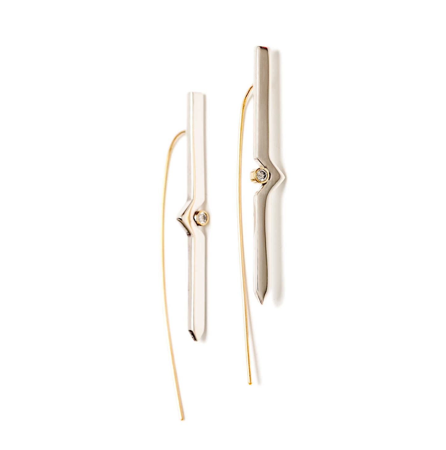Strata Straight Earrings with Diamond