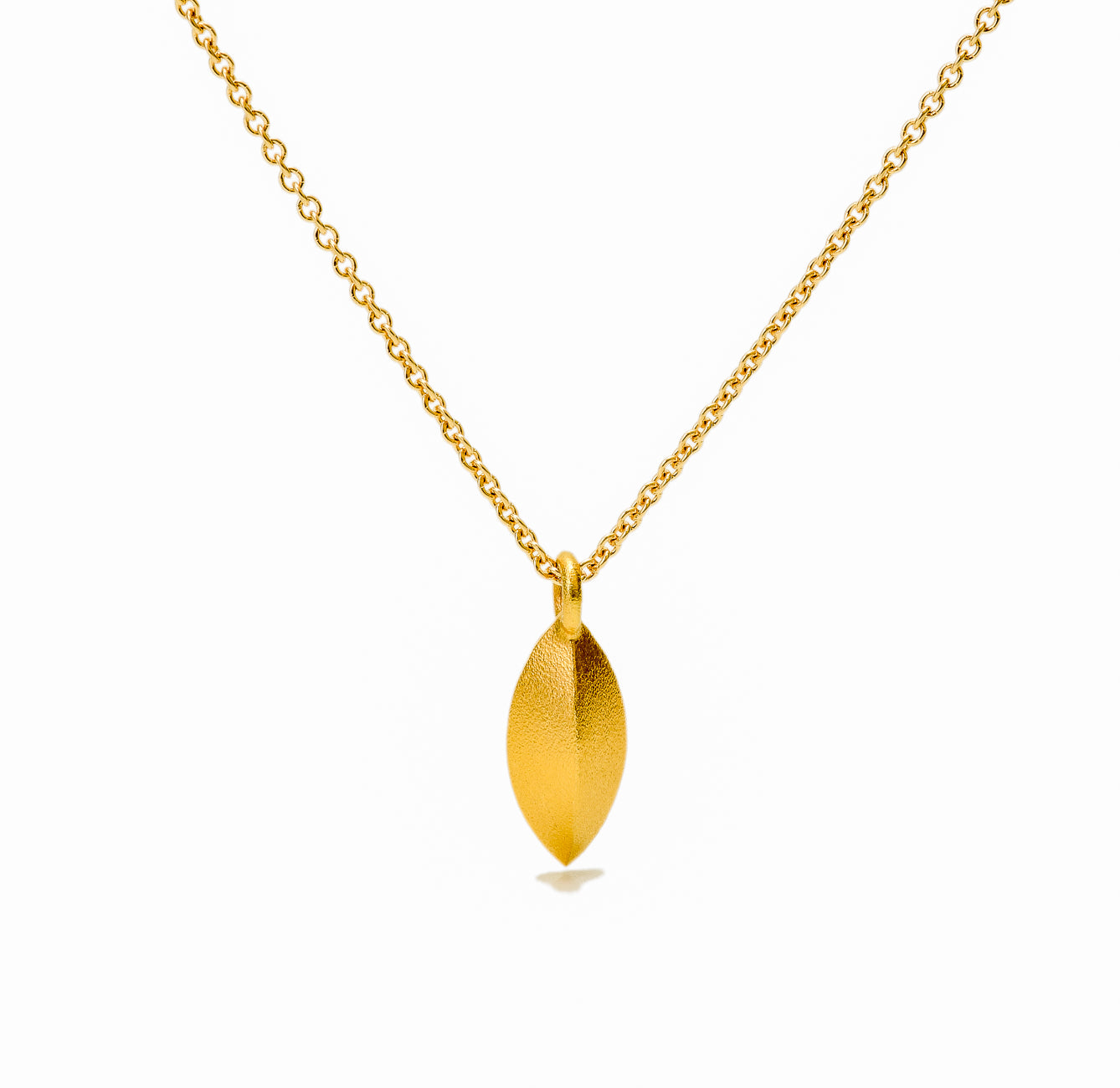 Sweet Pea Single Pod Pendant ~ 18k Gold